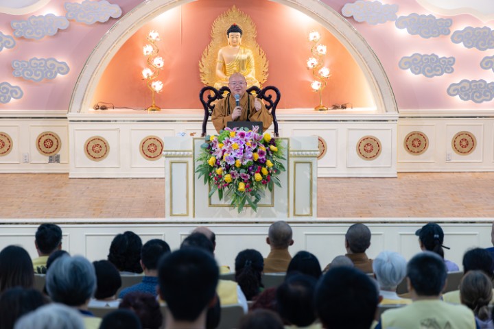佛光山西來寺7月18日舉辦佛學講座，恭請佛光山住持心保和尚主講「寒山拾得與禪師偈語」。