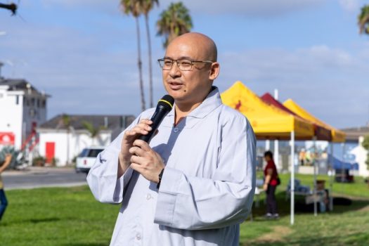 西來寺社教本土組慧澤法師勉勵大眾,清潔外在環境的同時,也要重視內心的環保。