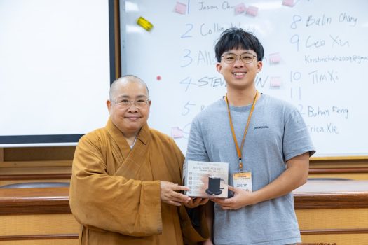經全體學員投票，Jason Wong榮獲最高票。