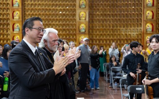 現場嘉賓對BLYSO優異的表現，給予熱烈的掌聲。