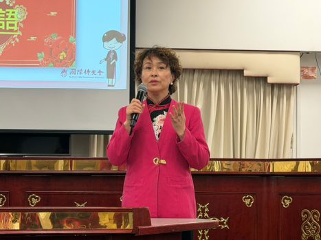 方黎菁組長分享。