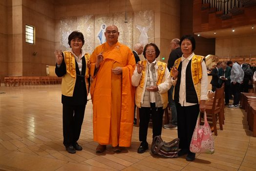 慧澤法師、國際佛光會洛杉磯協會督導葉玉景與佛光會員共4人一起與會。