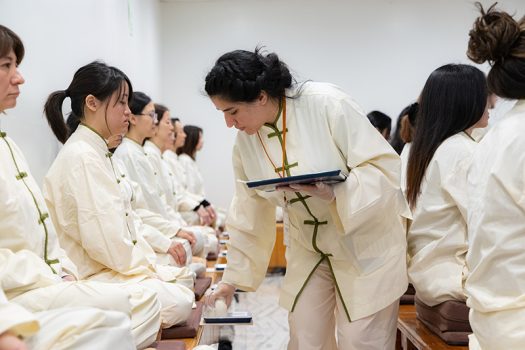 以「五蘊觀心」司茶。