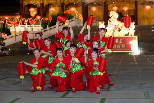 蒙市二分會帶來〈鑽石吧〉舞蹈表演,帶動熱鬧的氣氛。