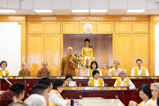 慧東法師致詞期勉大家將所學帶回分會，落實於會務推動與弘法工作中，共同為人間佛教發展努力。