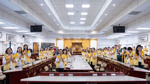 國際佛光會洛杉磯協會6月27日於西來寺會堂舉辦「新進會員講習會」,吸引70餘位會員參與。